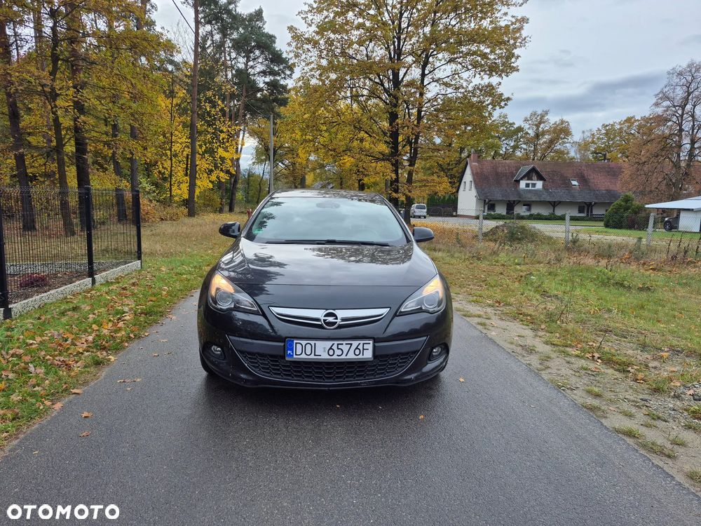 Opel Astra GTC 1.4 Turbo ecoFLEX Start/Stop - 2