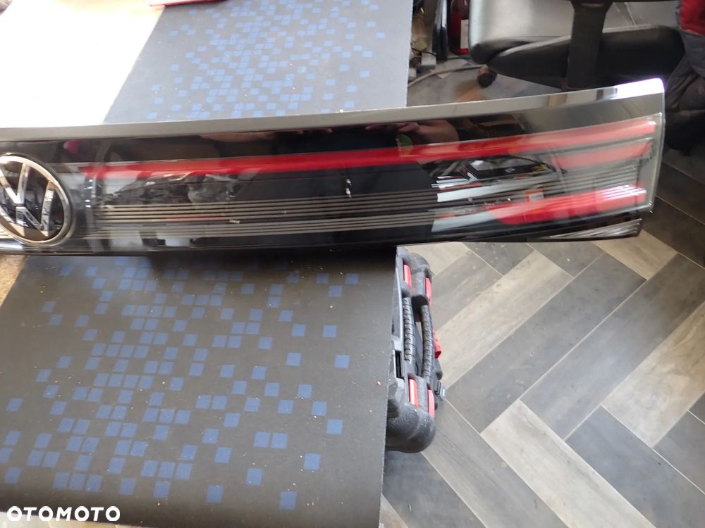 VOLKSWAGEN TAIGO LAMPA BLENDA KLAPY TYŁ 2G7945093 - 4