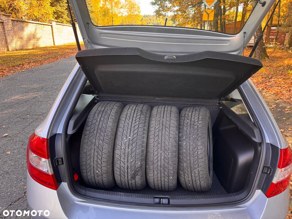 Skoda RAPID 1.2 TSI Active - 13