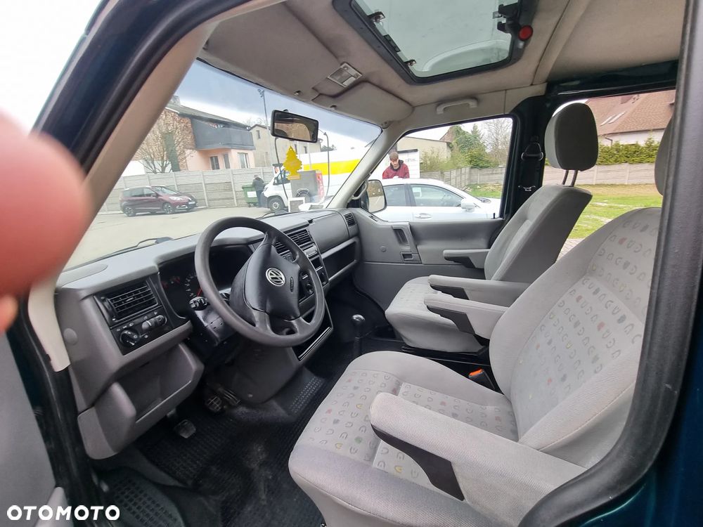 Volkswagen Transporter - 9