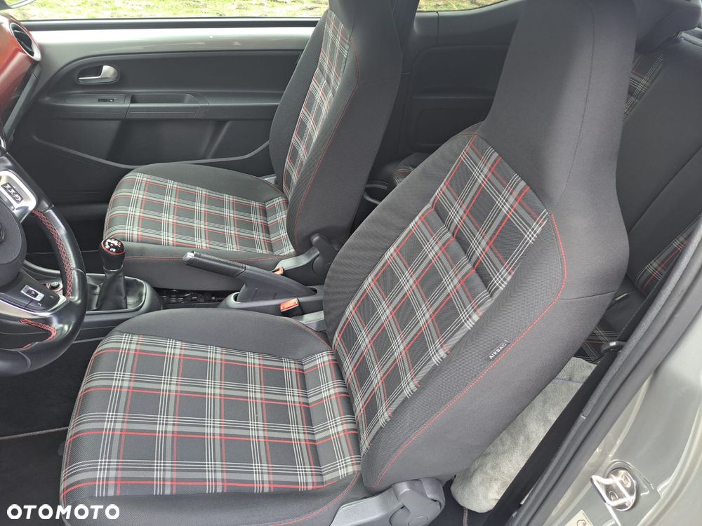 Volkswagen up! GTI - 39