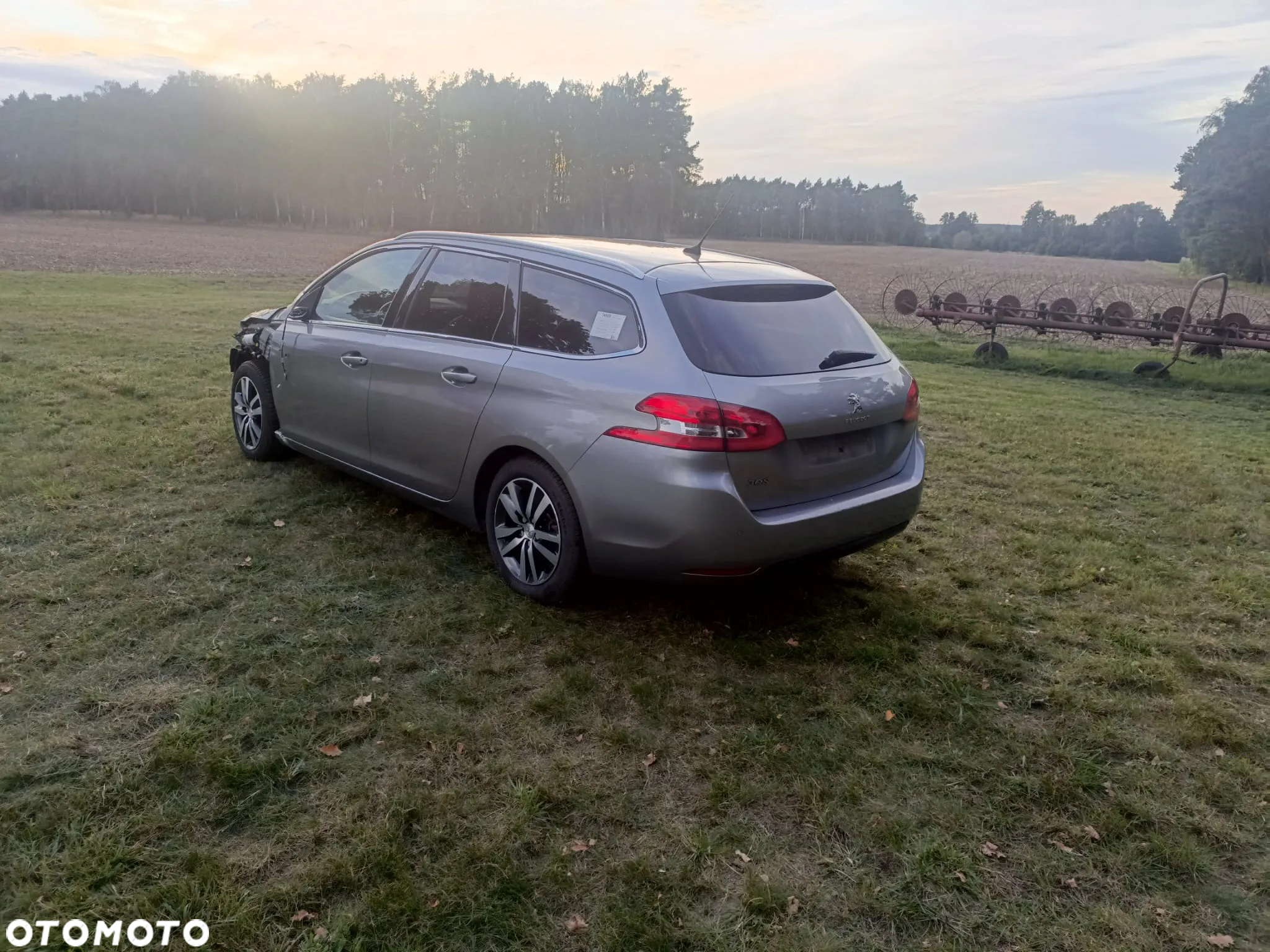 Peugeot 308 1.6 BlueHDi Allure S&S EAT6 - 13