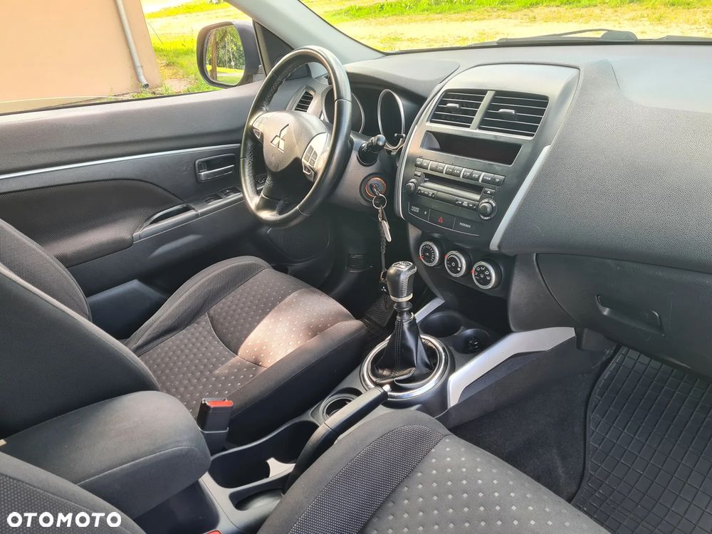 Mitsubishi ASX - 37