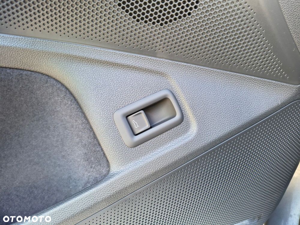 Skoda Superb 2.0 TDI SCR Edition 130 DSG - 22