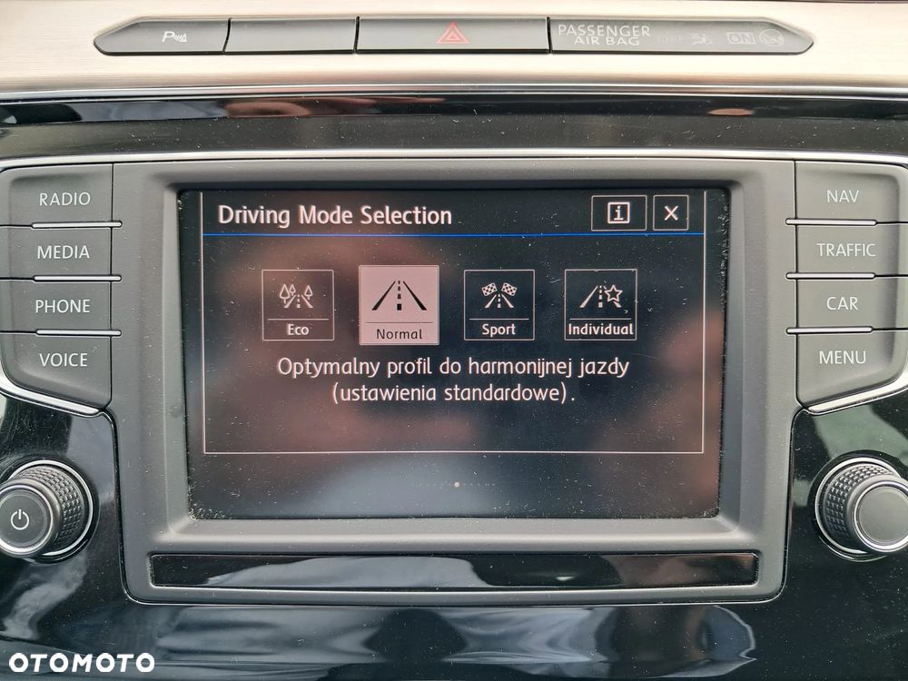 Volkswagen Passat 2.0 TDI BMT Highline DSG - 20