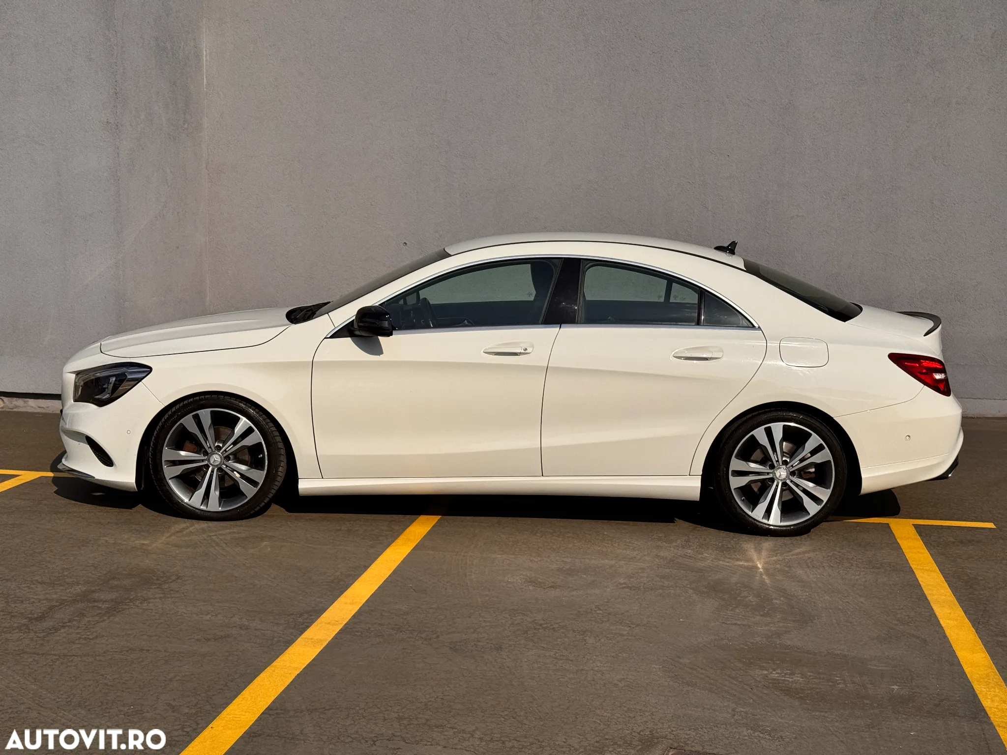 Mercedes-Benz CLA - 5
