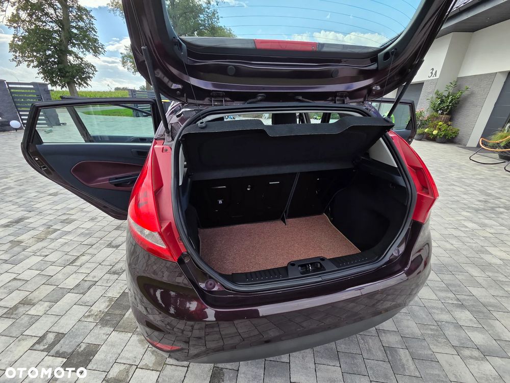 Ford Fiesta 1.25 Trend - 13