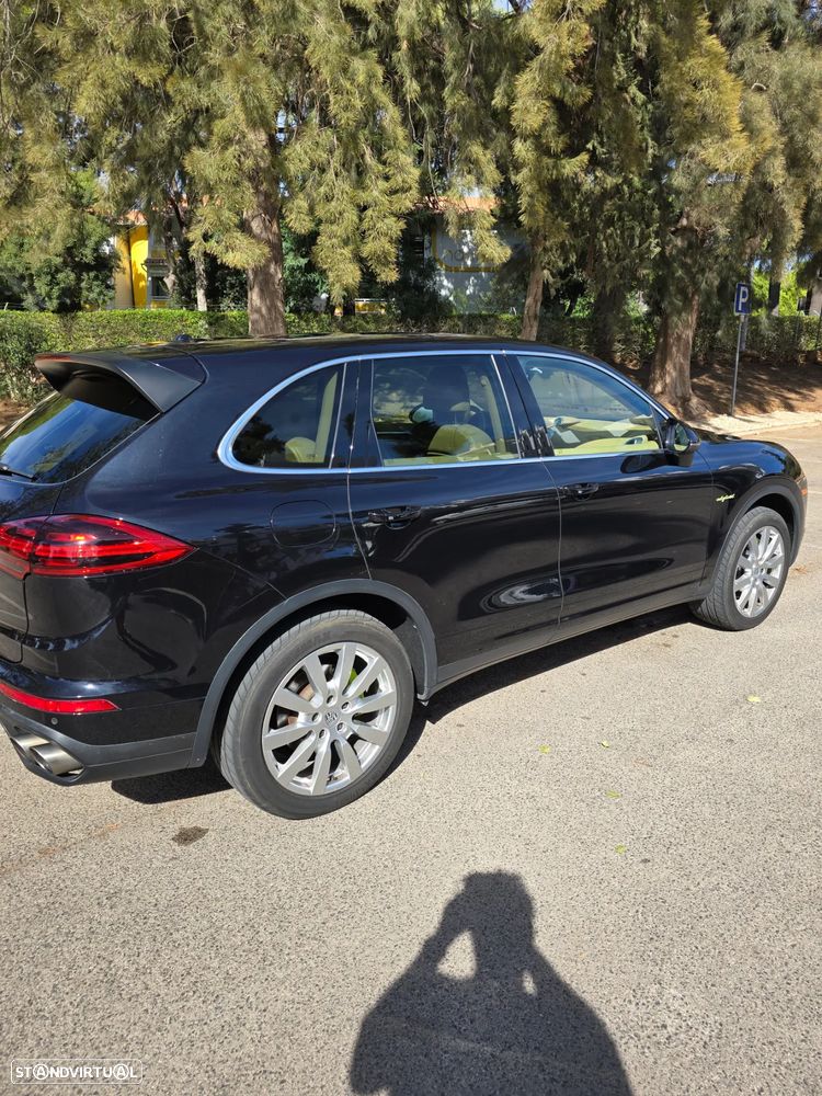 Porsche Cayenne S E-Hybrid Platinum Edition - 2
