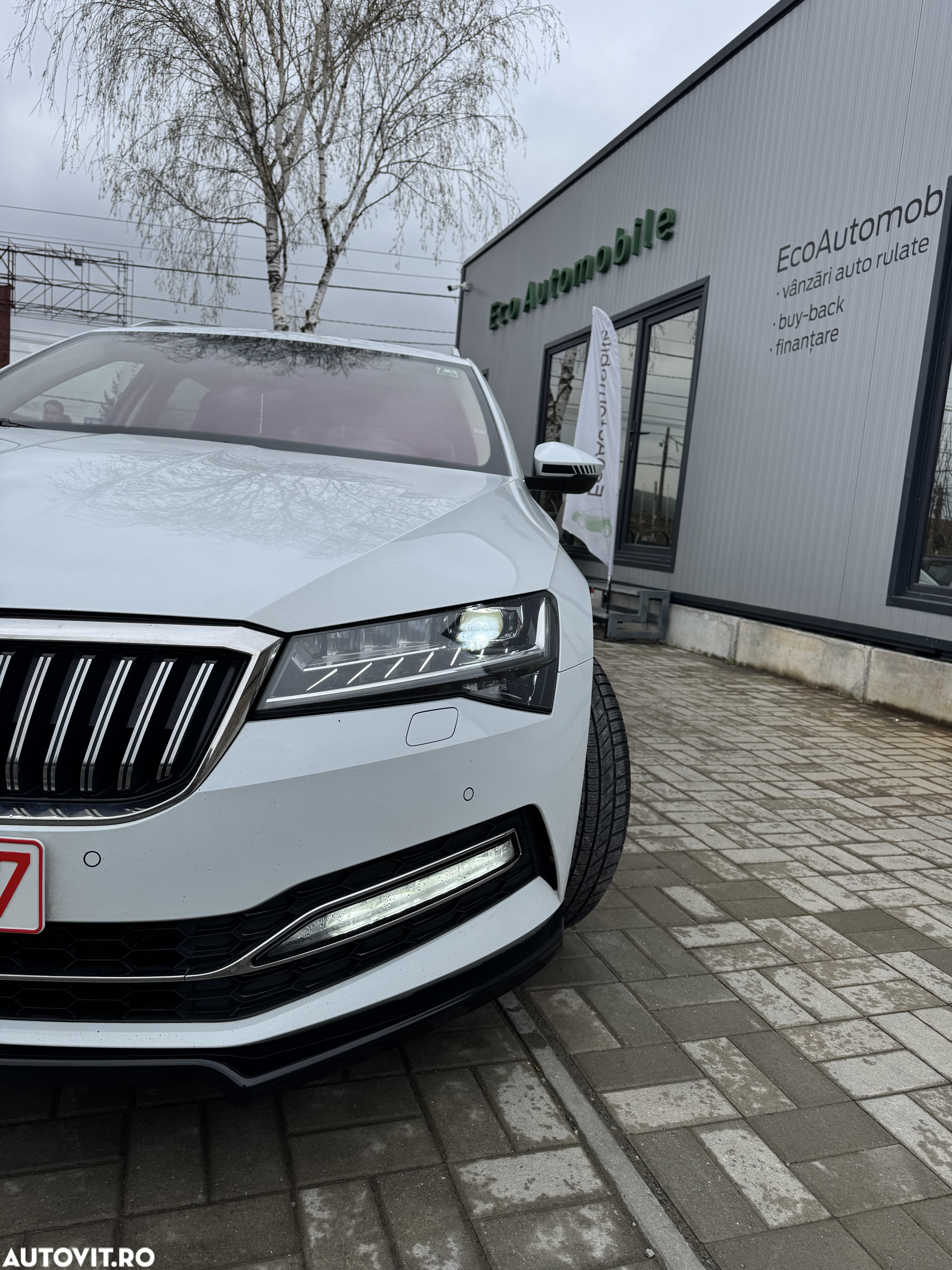 Skoda Superb 2.0 TDI DSG Sportline - 13