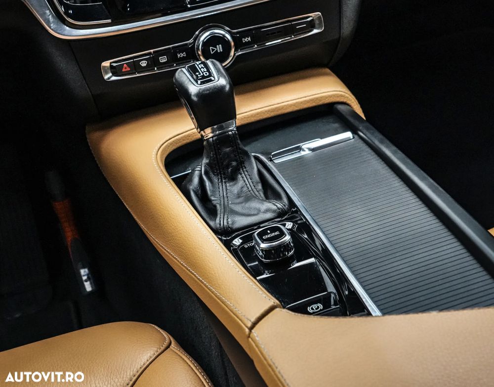 Volvo S90 T5 Momentum - 19