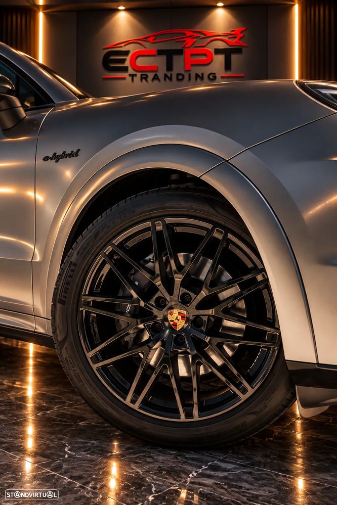 Porsche Cayenne - 6