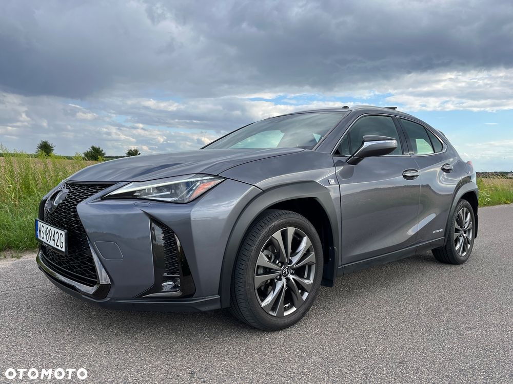 Lexus UX - 1