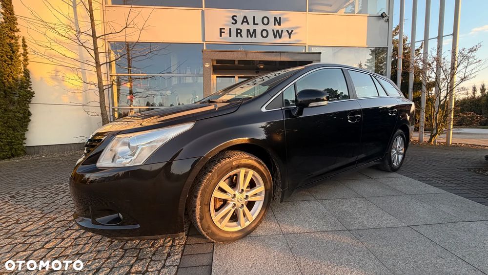 Toyota Avensis 2.0 Multidrive S Executive - 18
