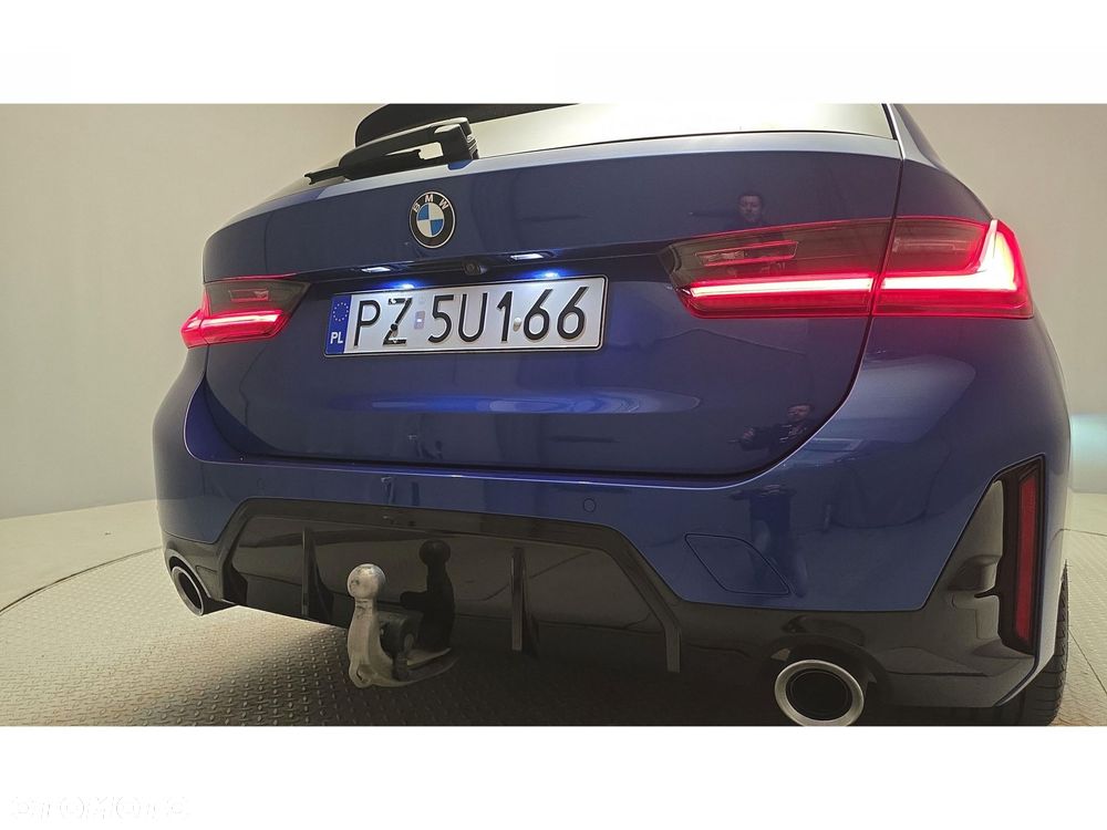 BMW Seria 3 320d xDrive M Sport - 32