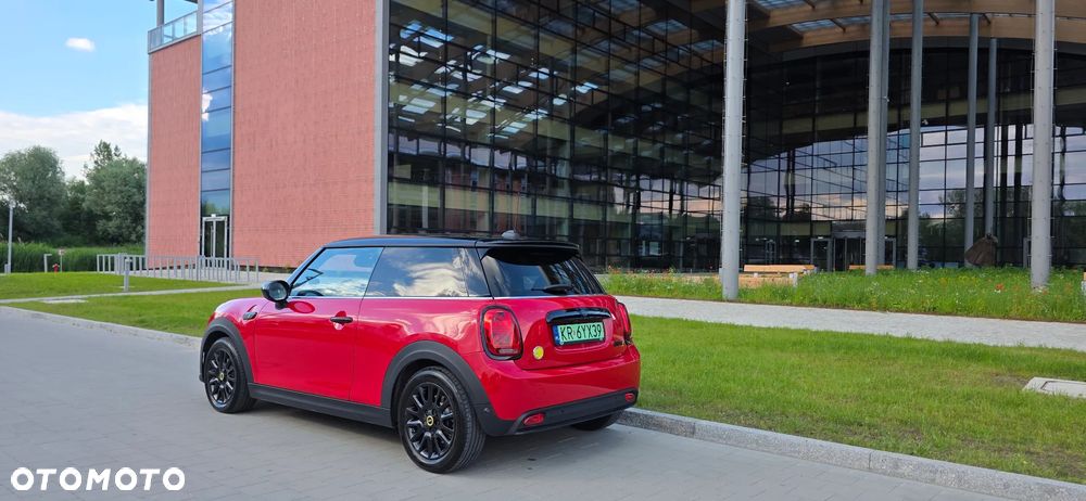 MINI Cooper SE Electric Trim - 3
