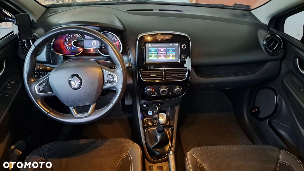 Renault Clio 1.2 16V 75 Life - 5