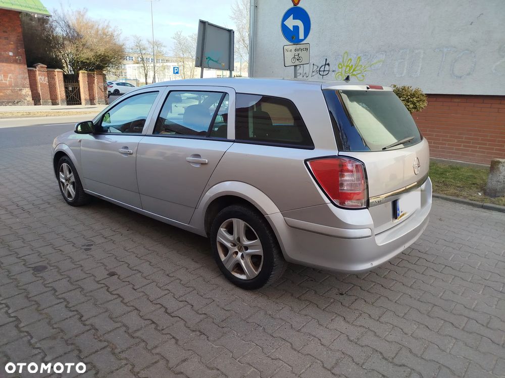 Opel Astra - 2