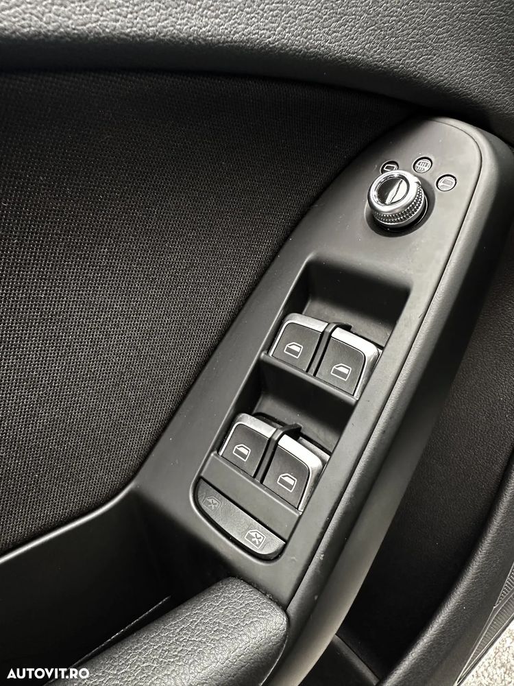 Audi A4 2.0 TDI DPF multitronic Ambiente - 28