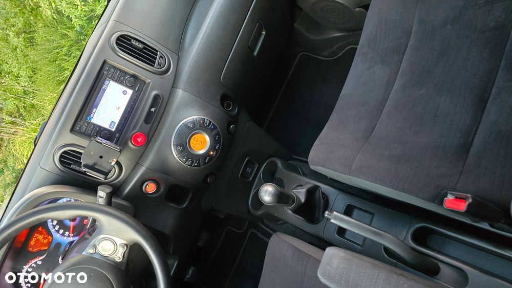 Nissan Cube 1.6 - 15