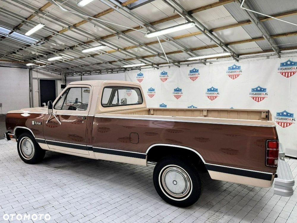 Dodge RAM - 6