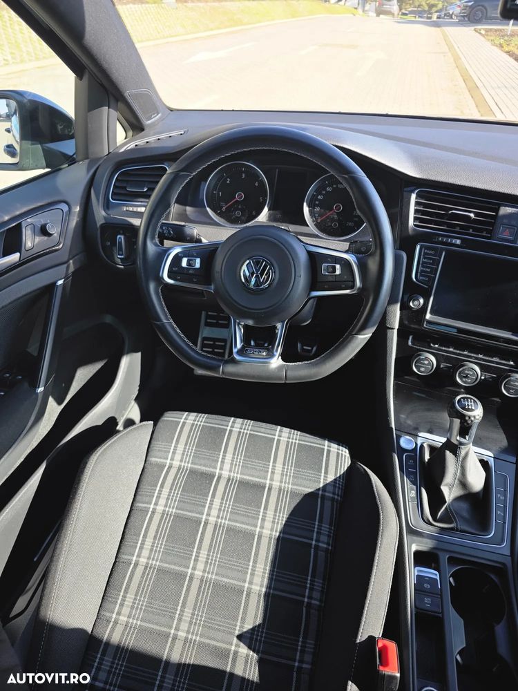 Volkswagen Golf GTD BlueMotion Technology - 14