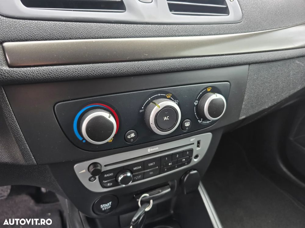 Renault Megane dCi 110 FAP LIMITED - 21