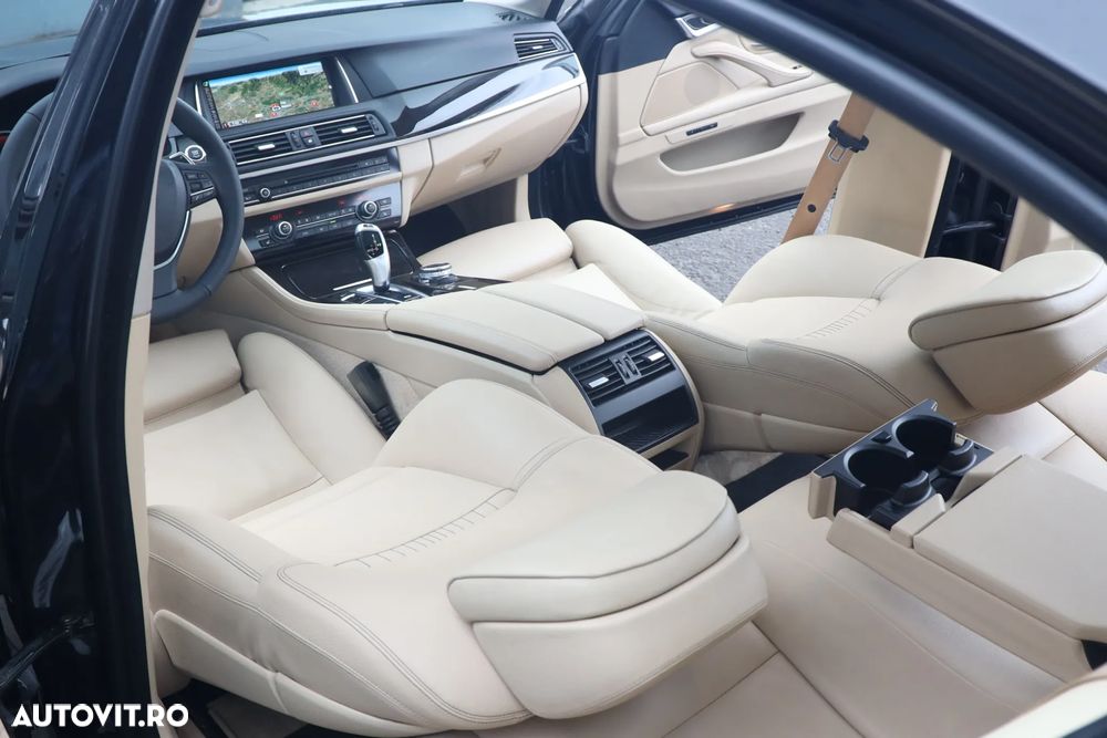 BMW Seria 5 520d Aut. Luxury Line - 9
