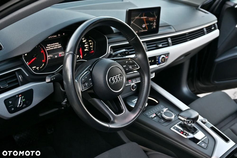 Audi A4 Avant 2.0 TDI ultra S tronic design - 33