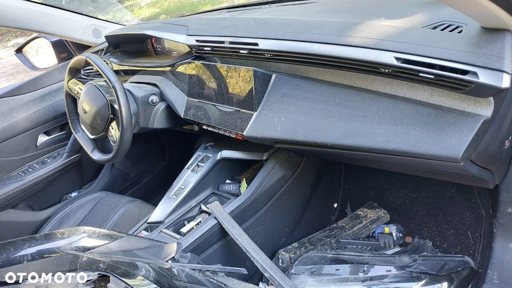 Peugeot 308 1.2 PureTech Allure Pack S&S EAT8 - 9