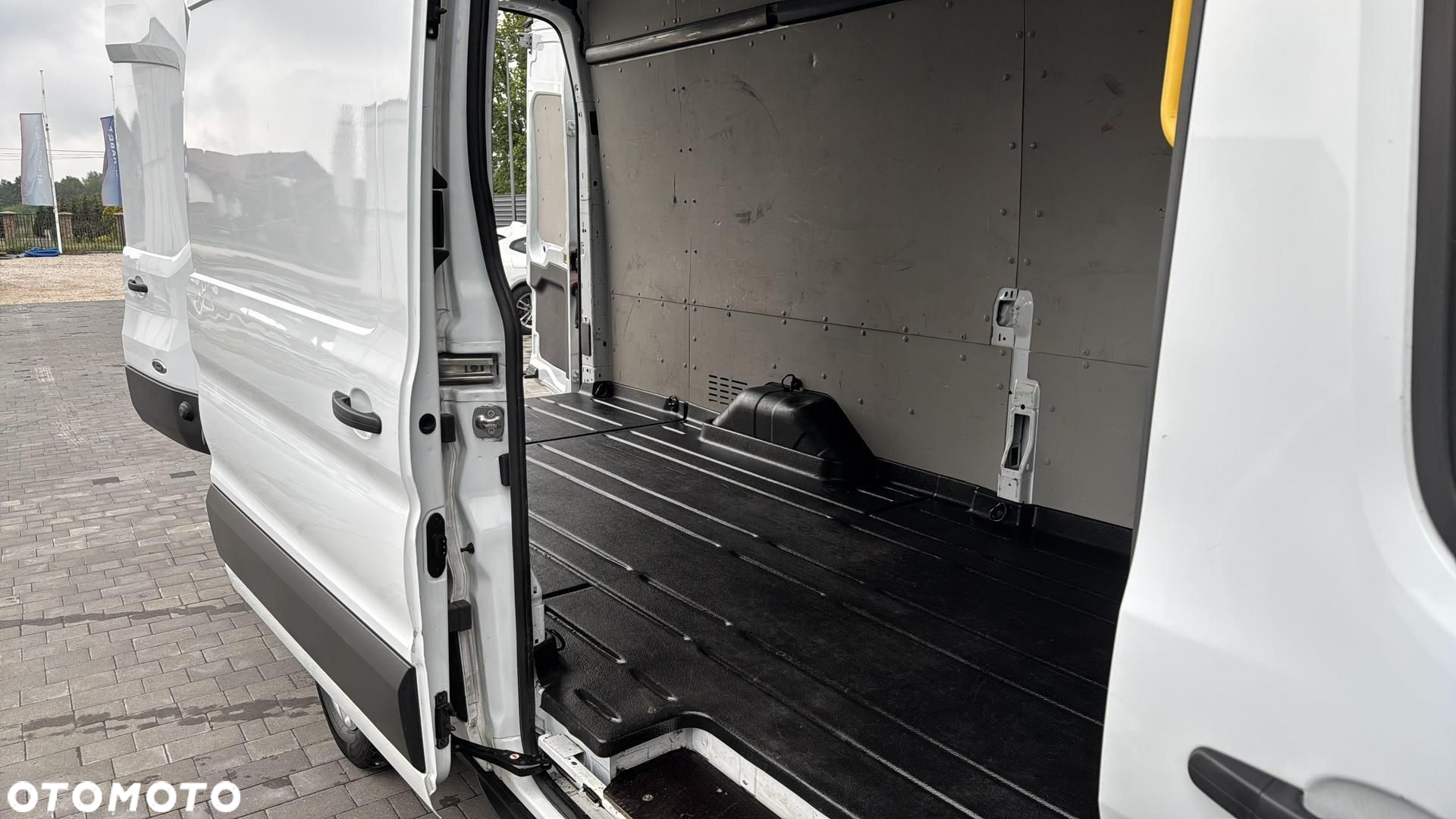 Ford transit - 19