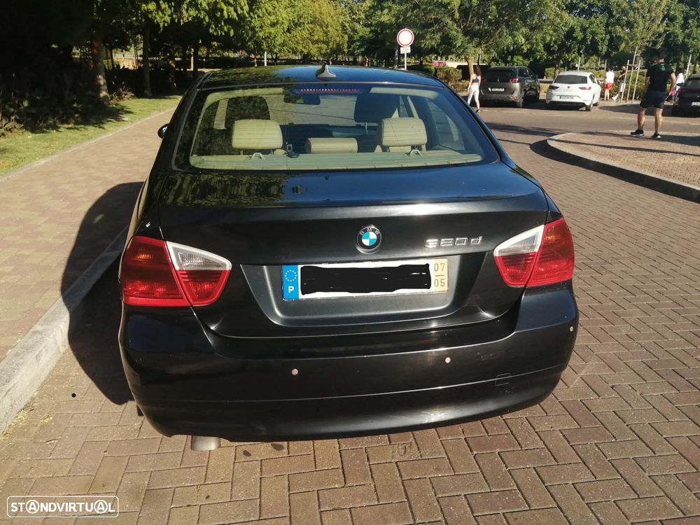 BMW 320 dA - 4