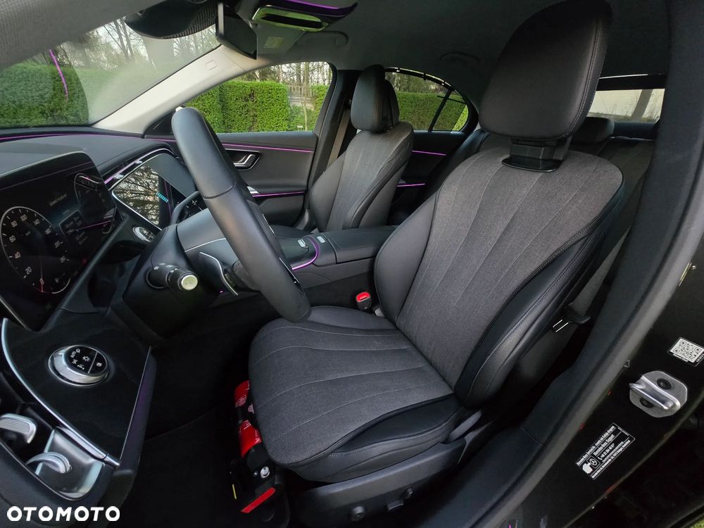 Mercedes-Benz Klasa E 300 Avantgarde - 8