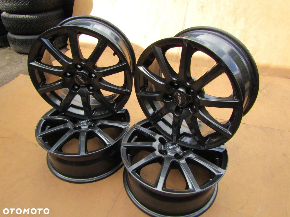 4x Felgi Aluminiowe 16 Kia Ceed I II III Niro Venga / Hyundai i30 II III ix35 ix20 Tucson Elantra Mitsubishi Lancer Outlander ASX Peugeot 4007 4008 Citroen C4 Aircross Mazda 3 5 6 CX-3 CX-5 CX-30 / 6,5 j 5x114,3 piasta 67,1 mm RIAL GERMANY - 21