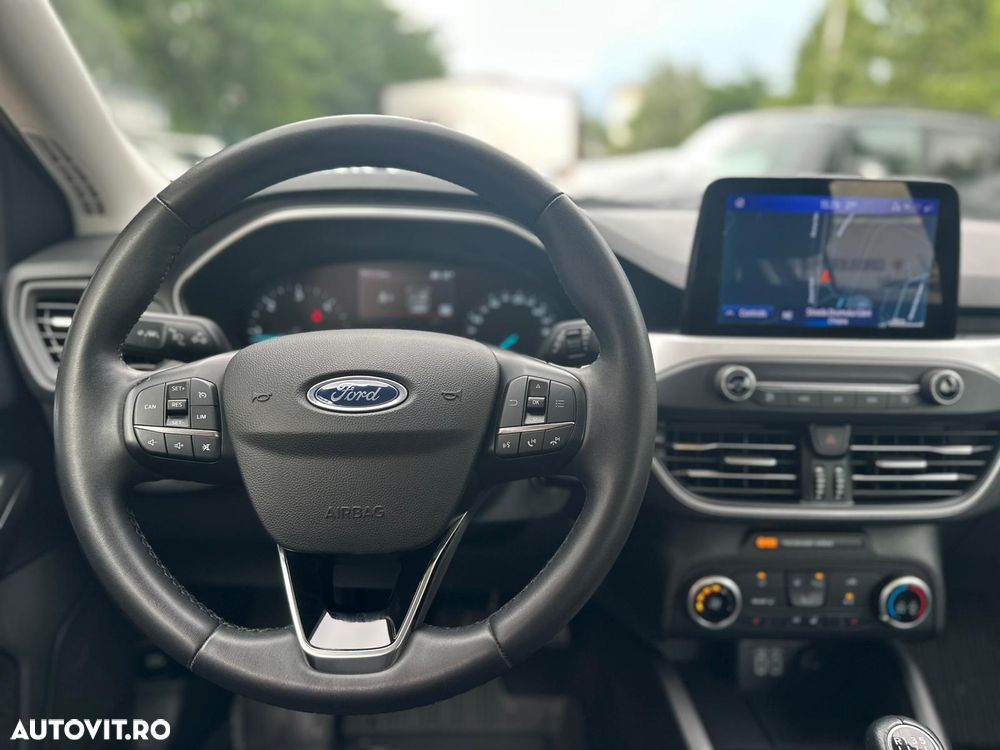 Ford Focus 1.5 EcoBlue Connected - 11