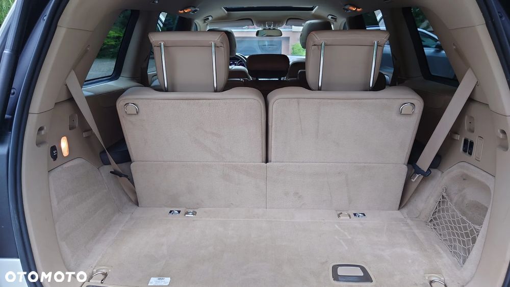 Mercedes-Benz GL - 14