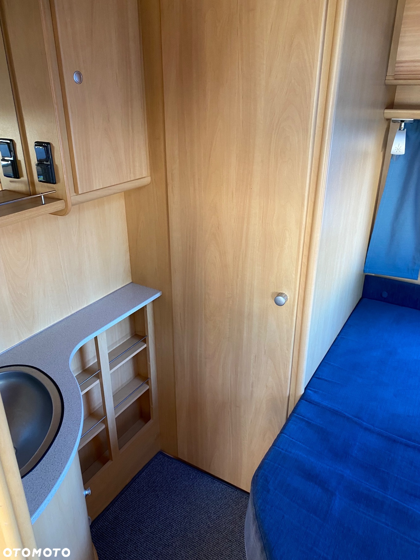 Dethleffs 510 camper - 8