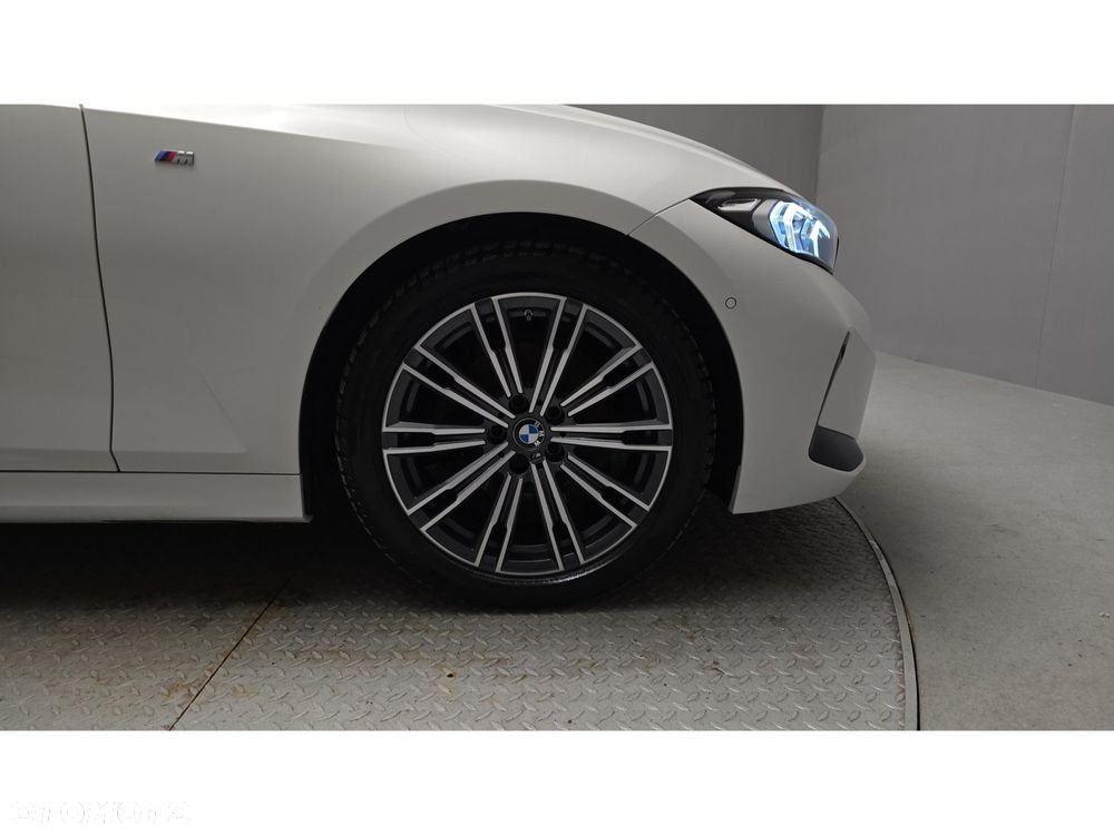 BMW Seria 3 - 25