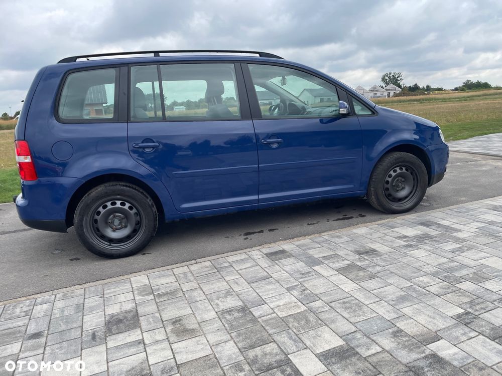 Volkswagen Touran 2.0 TDI DSG United - 5