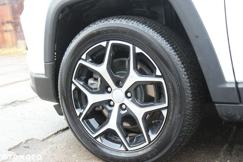 Jeep Compass - 10