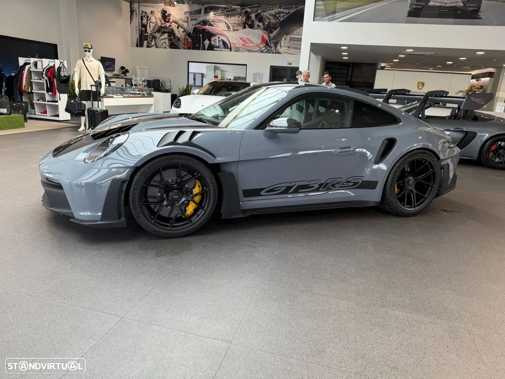 Porsche 911 (992) GT3 RS - 11