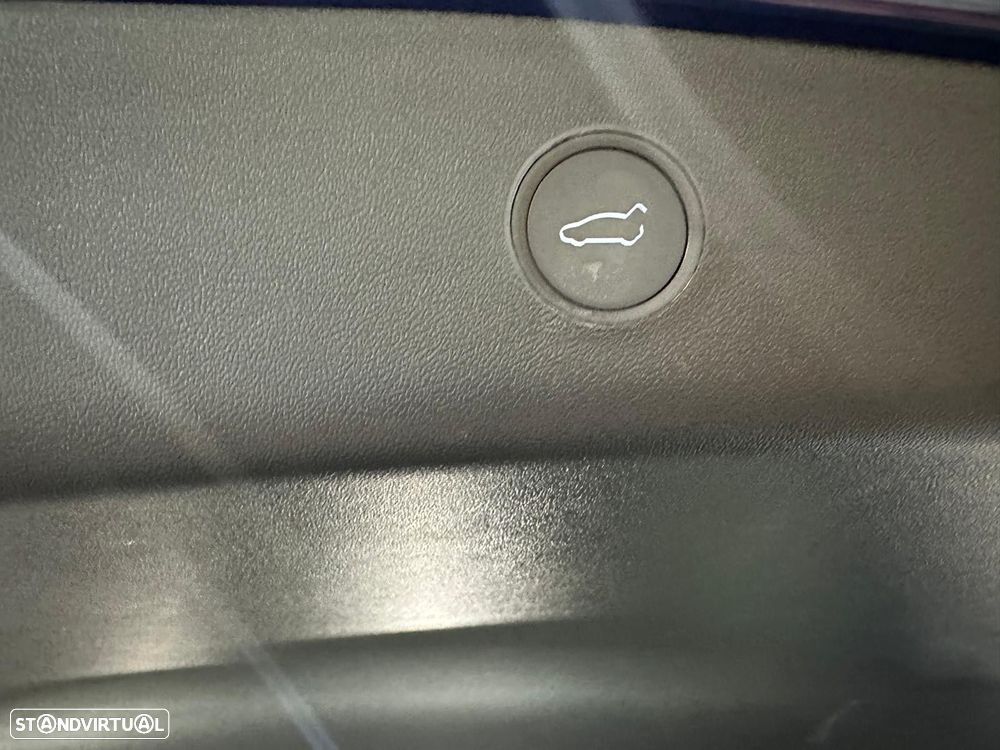 Tesla Model 3 Long Range Tração Traseira - 49
