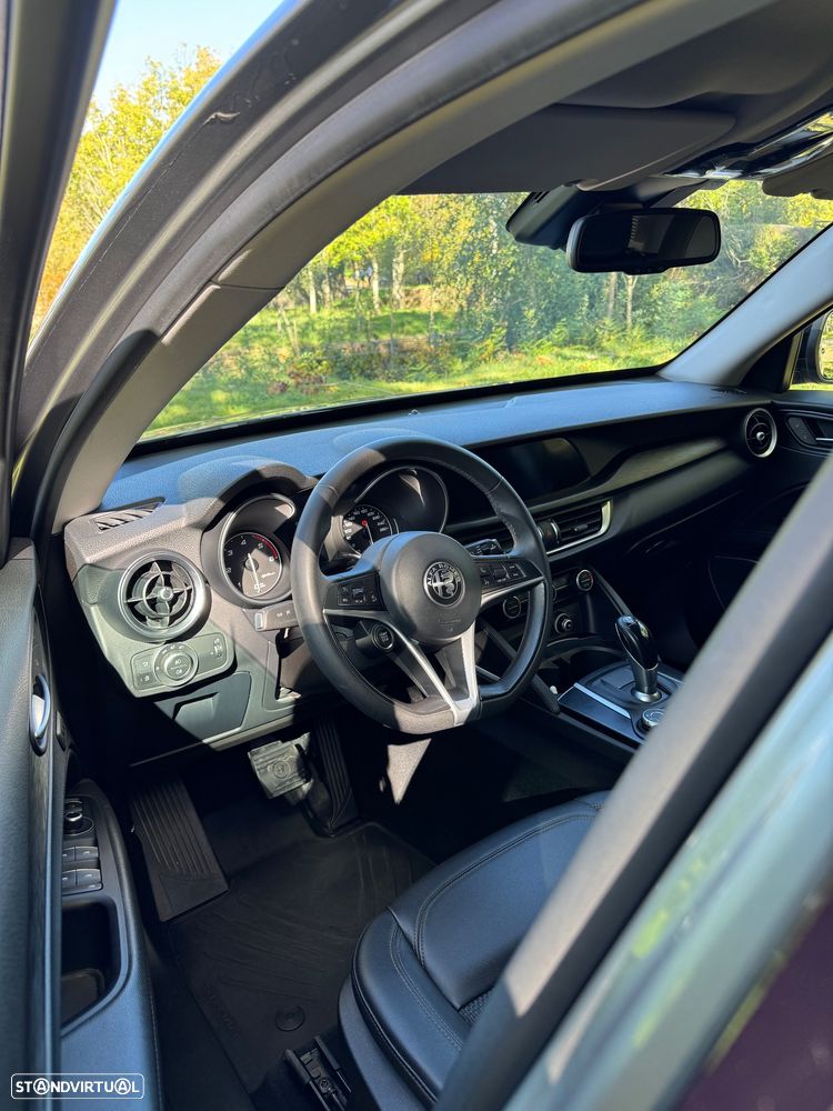 Alfa Romeo Stelvio 2.2 D Super AT8 - 8
