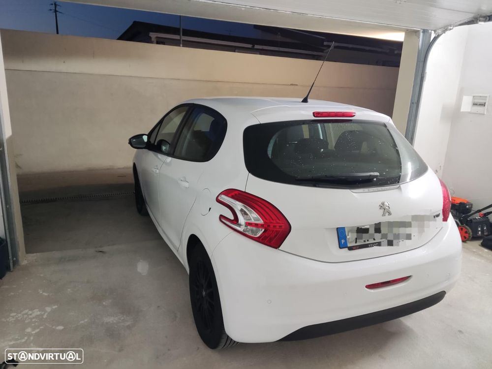 Peugeot 208 PureTech 82 Allure - 21