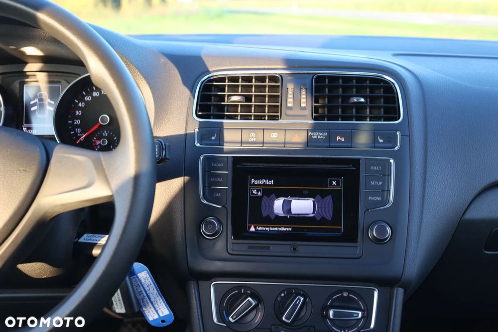 Volkswagen Polo 1.0 (Blue Motion Technology) Comfortline - 27