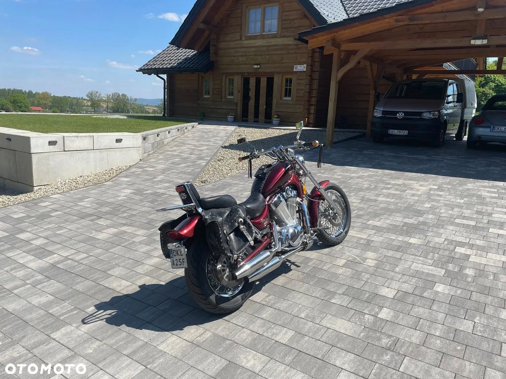 Suzuki Intruder - 1