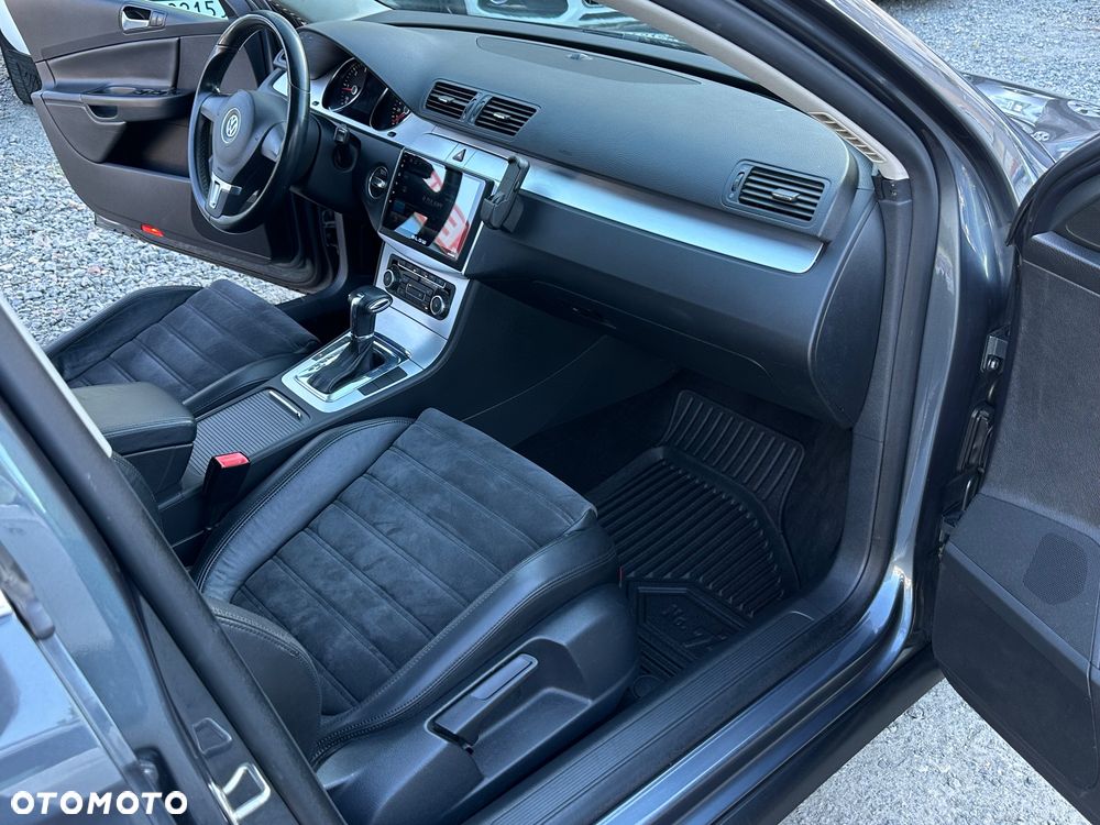 Volkswagen Passat 2.0 TDI DPF DSG 4Motion Highline - 28