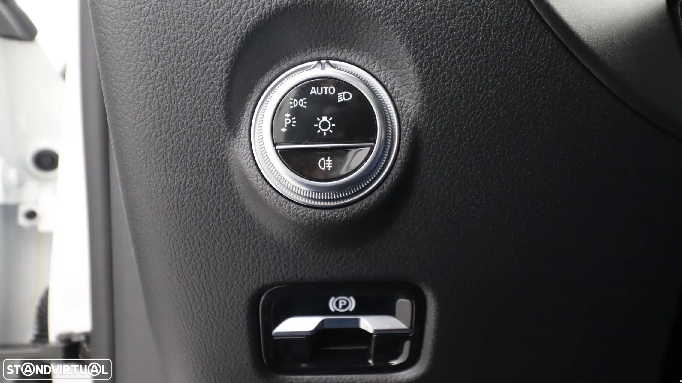 Mercedes-Benz C 300 d AMG Line - 19