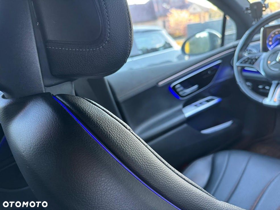 Mercedes-Benz EQE 300 89kWh Electric Art - 11
