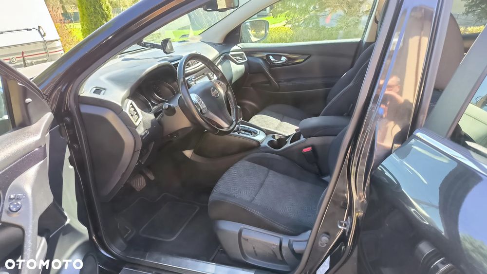 Nissan Qashqai 1.6 DCi Xtronic ACENTA - 38