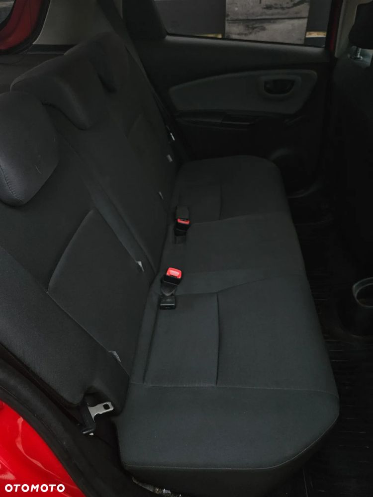 Toyota Yaris 1.0 Active - 12